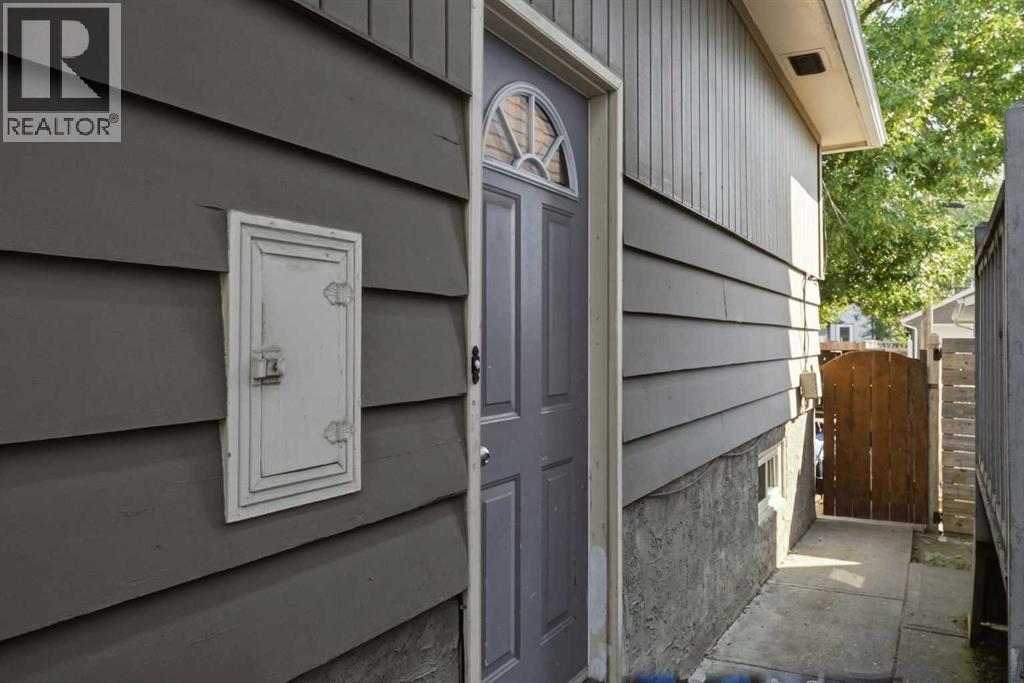 2512 19 Street NW - Image 20