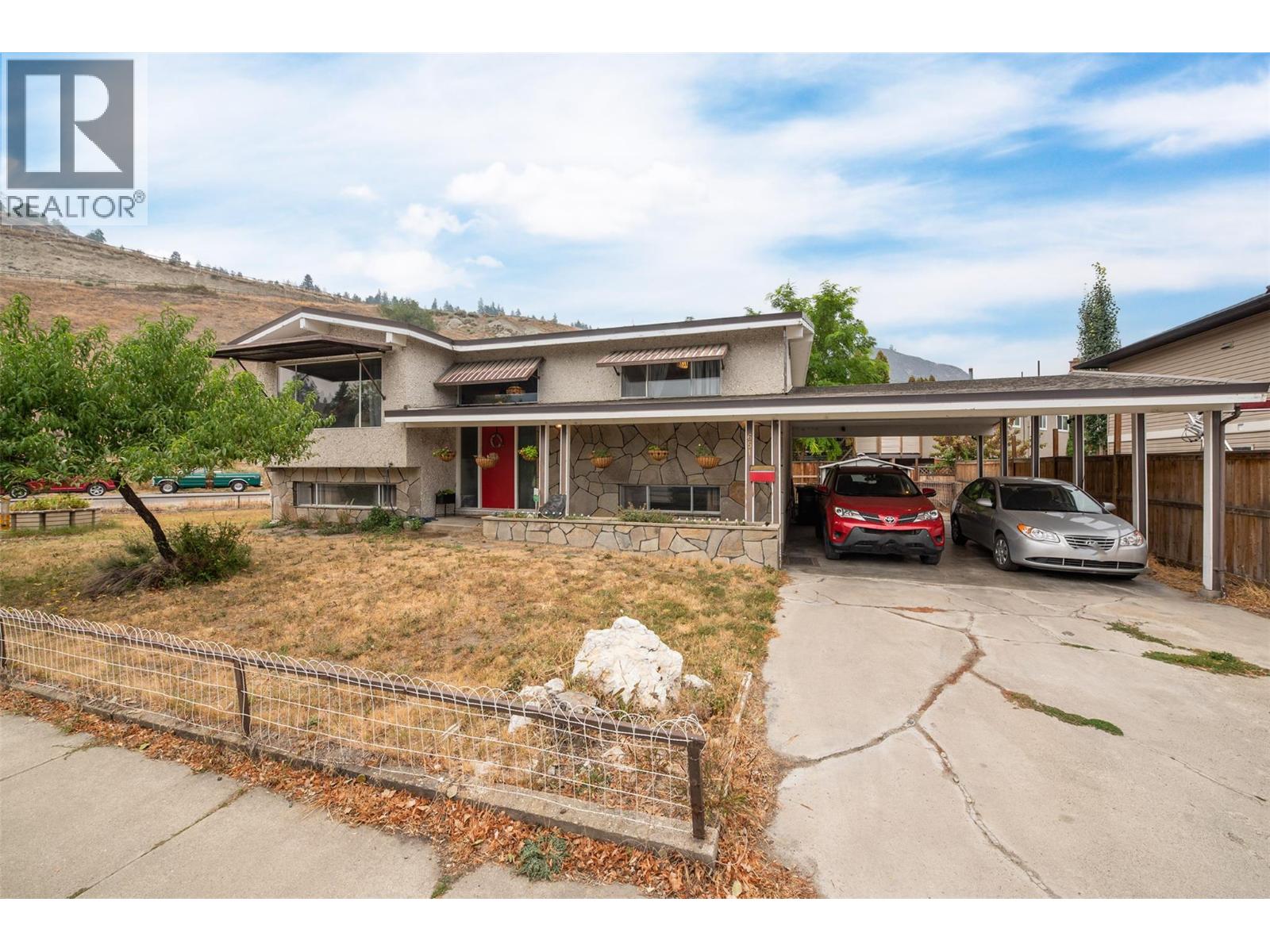 651 Richter Street - 3