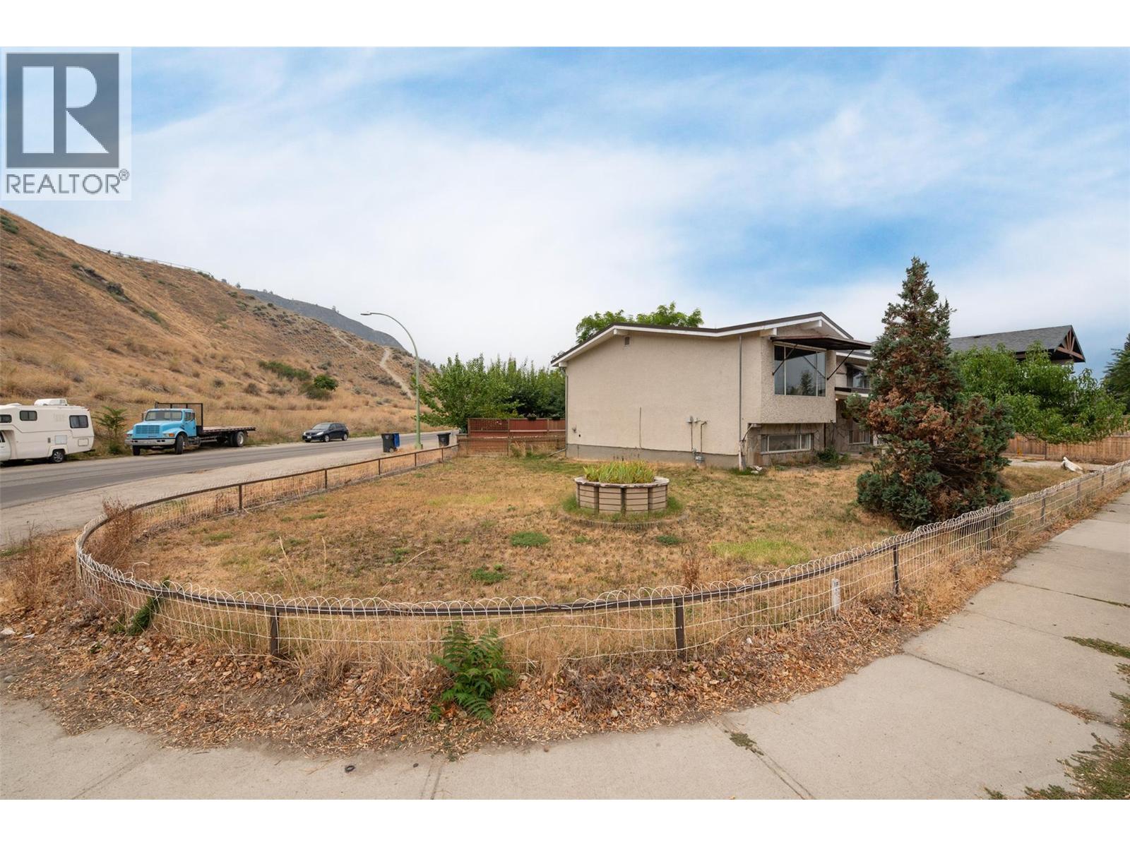 651 Richter Street - 34