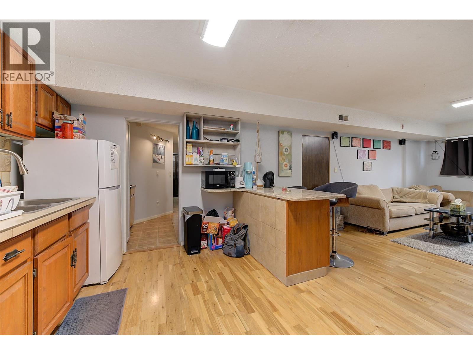 651 Richter Street - 21