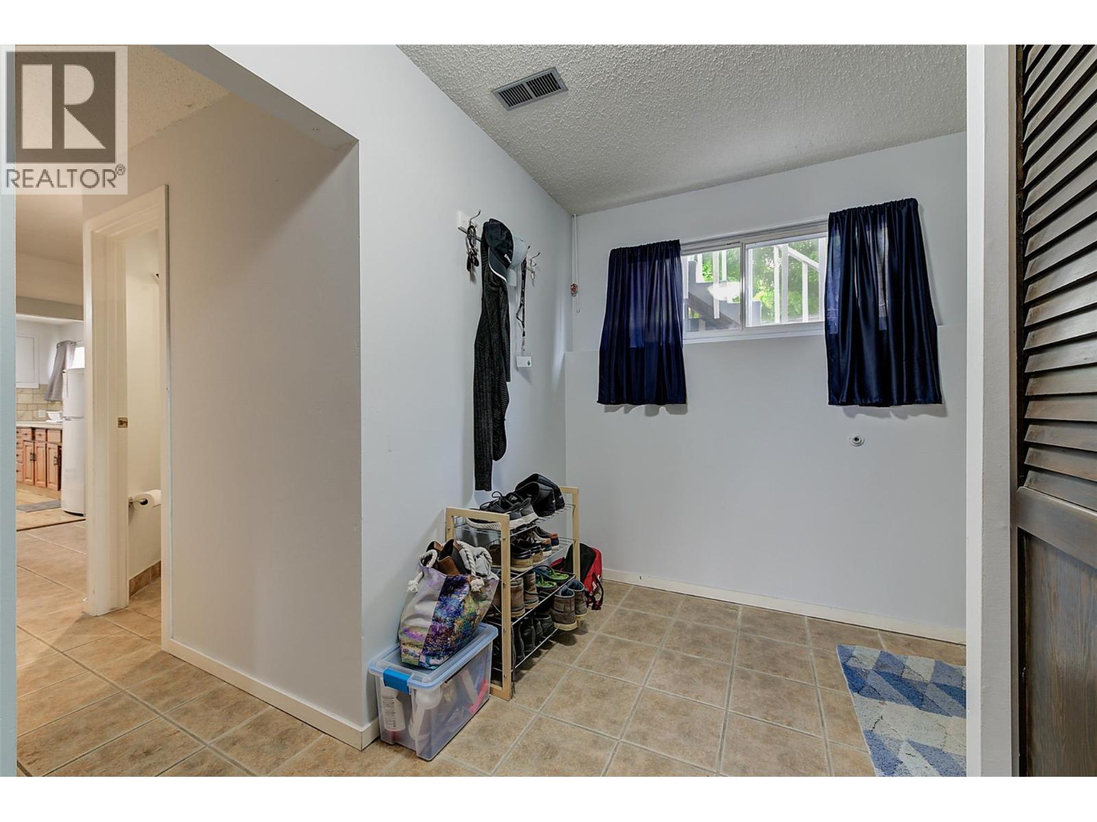 651 Richter Street - 26