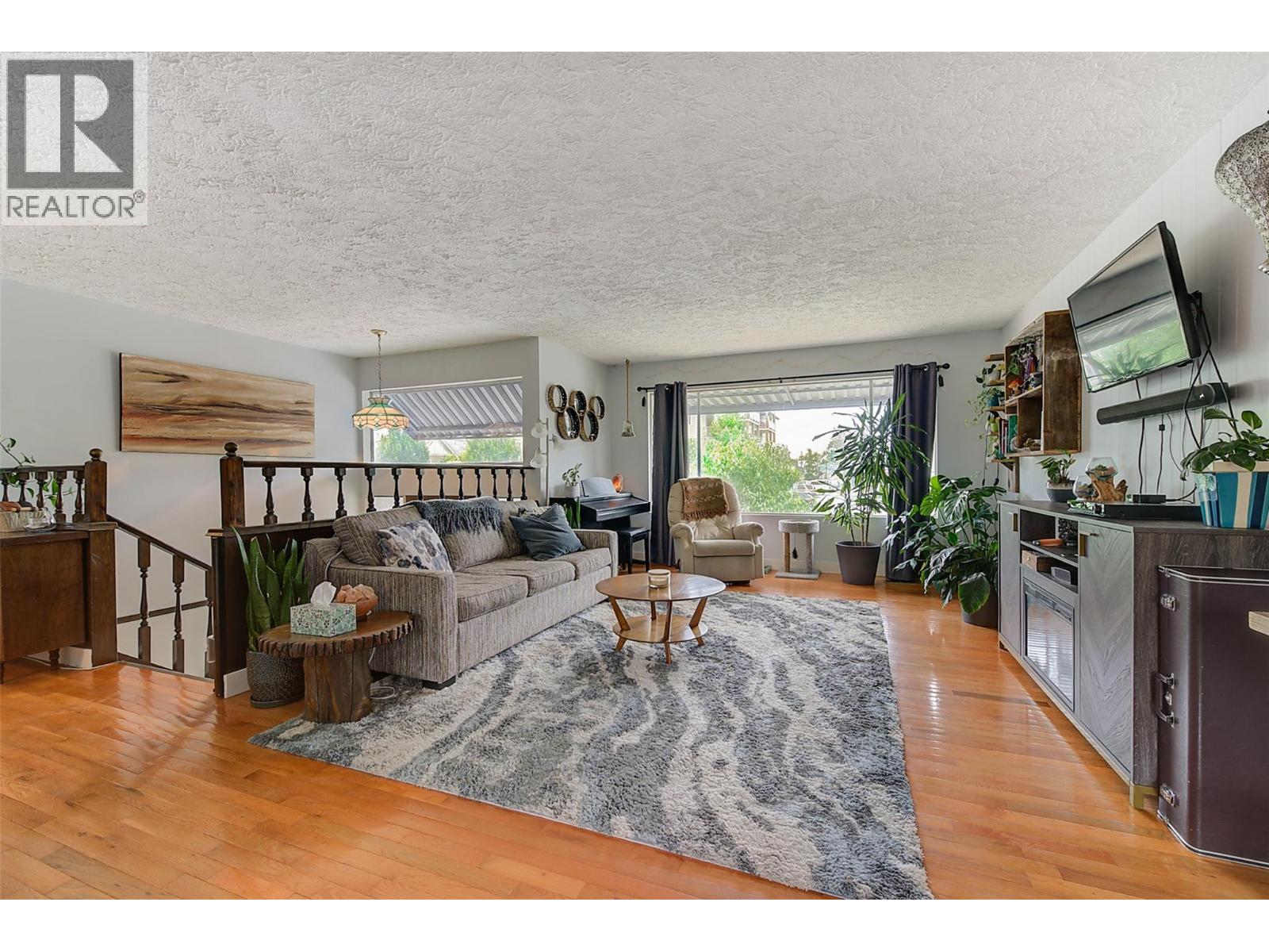 651 Richter Street - 7