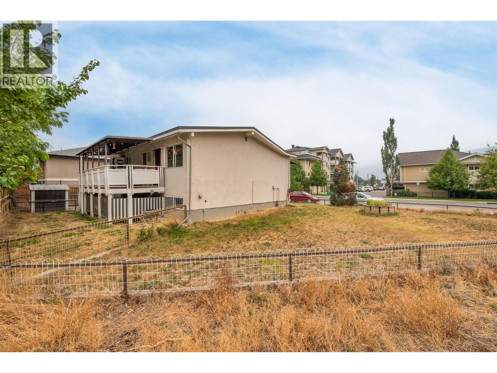 651 Richter Street - 32