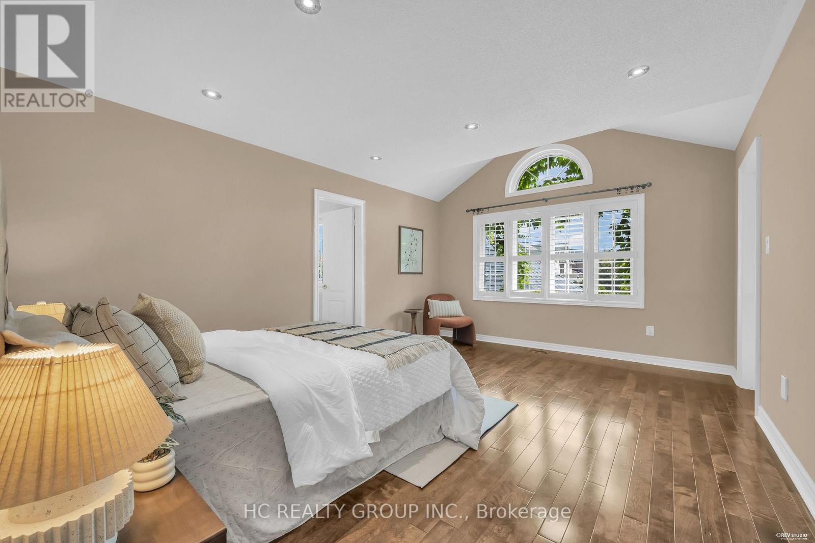 77 SUTCLIFFE CRESCENT - Image 33
