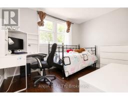 115 Portsdown Road, Toronto, ON M1P1V4 Photo 13