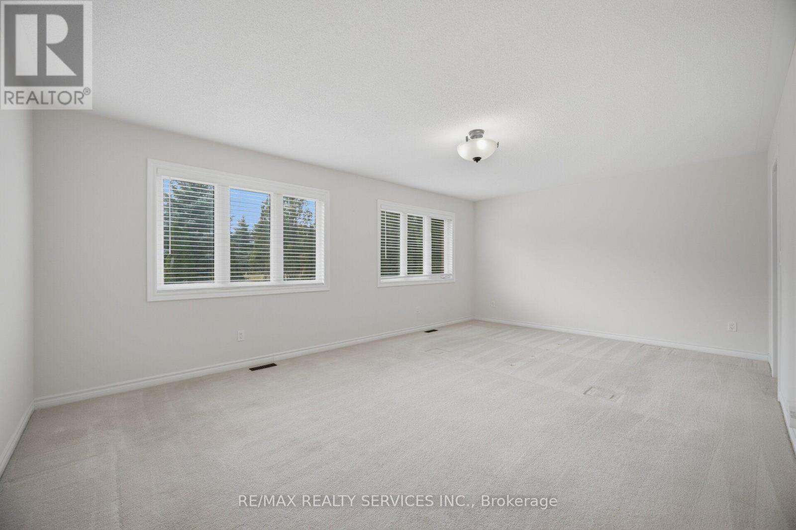 15 UPPER CANADA DRIVE - Image 29