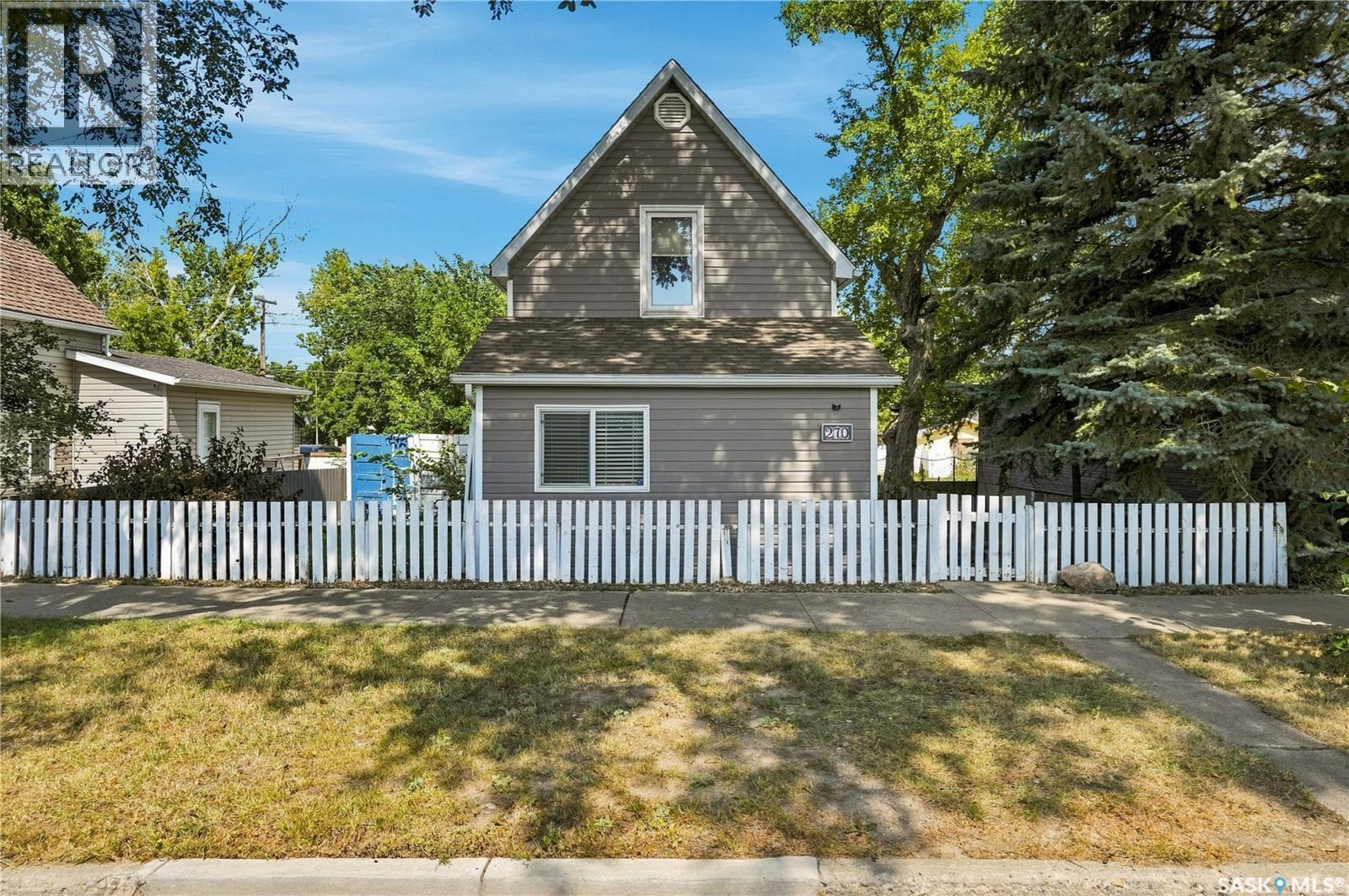 270 Duffield STREET W - 1
