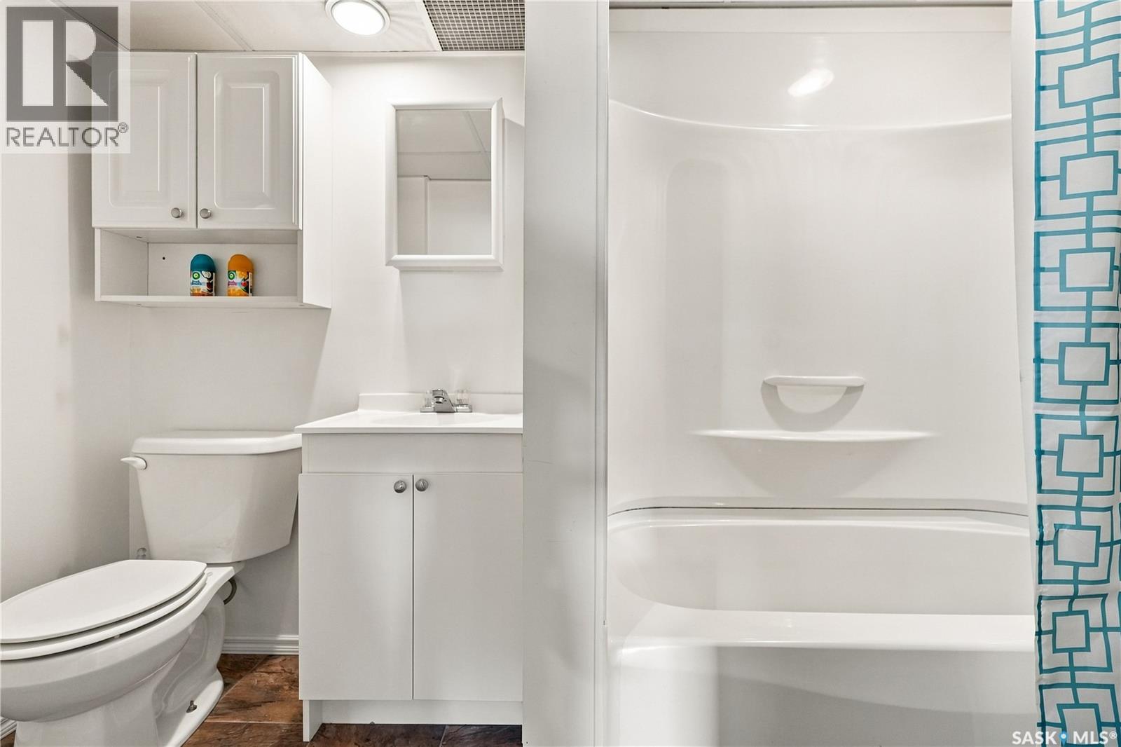1016 Hastings STREET - Image 23