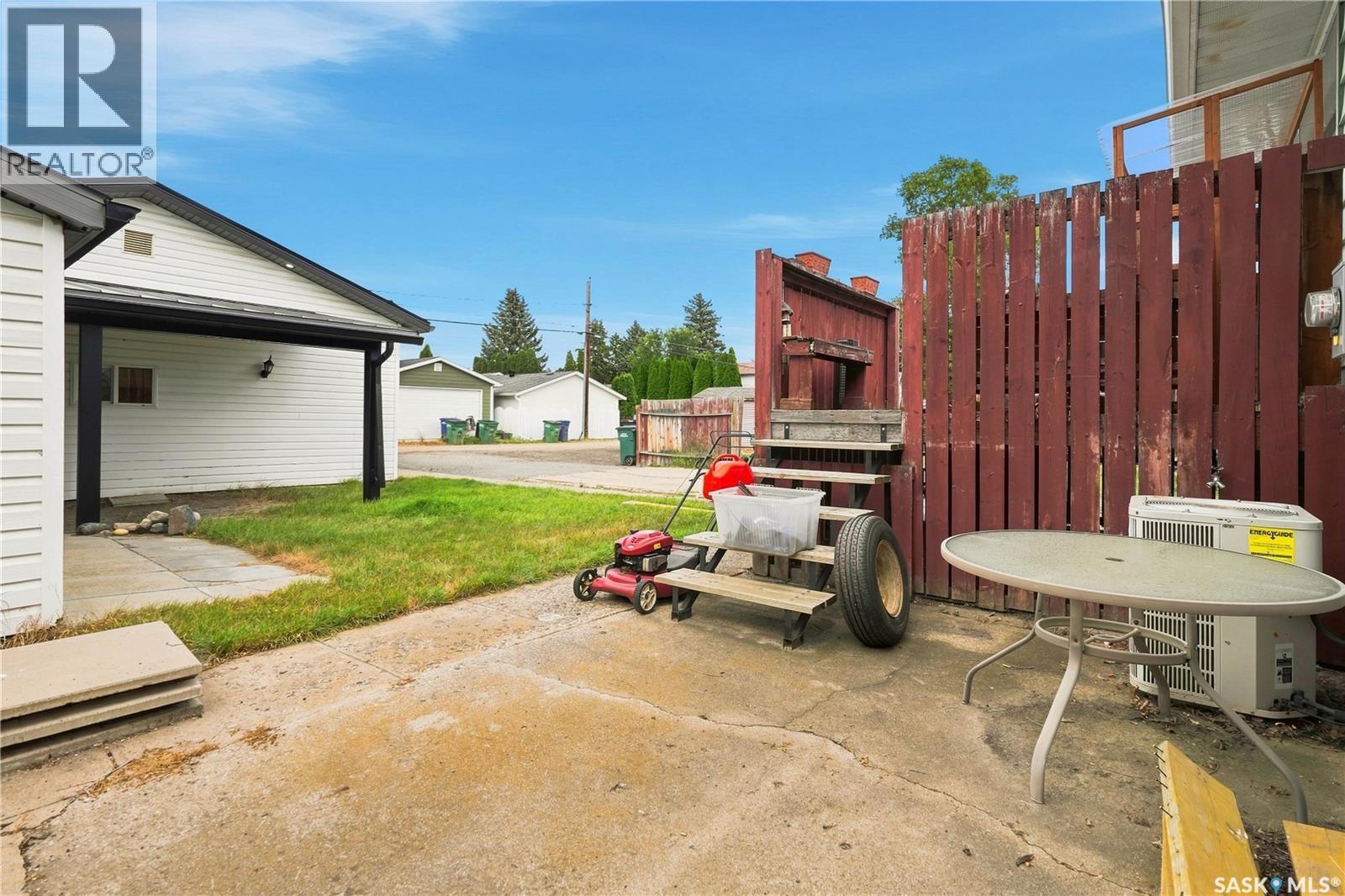 1016 Hastings STREET - Image 31