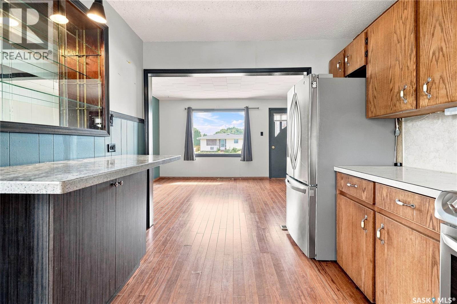 1016 Hastings STREET - Image 5