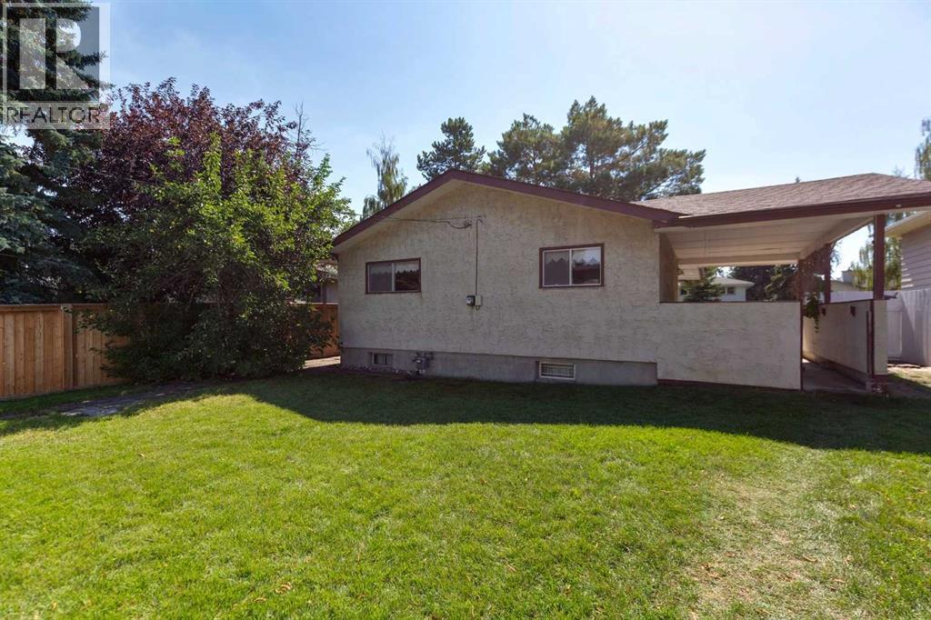 249 Wascana Crescent SE - 24