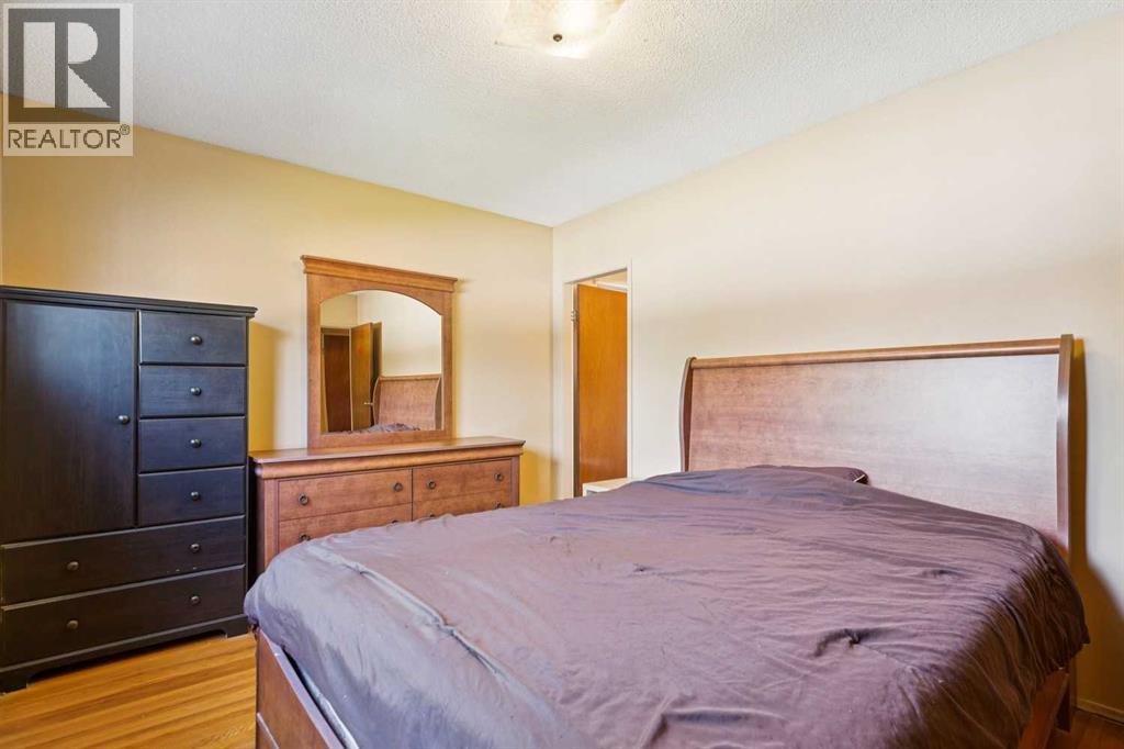 249 Wascana Crescent SE - 15