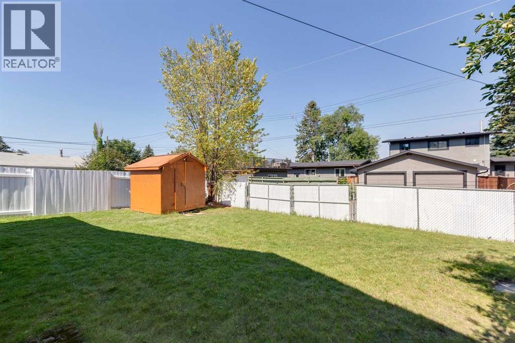 249 Wascana Crescent SE - 26