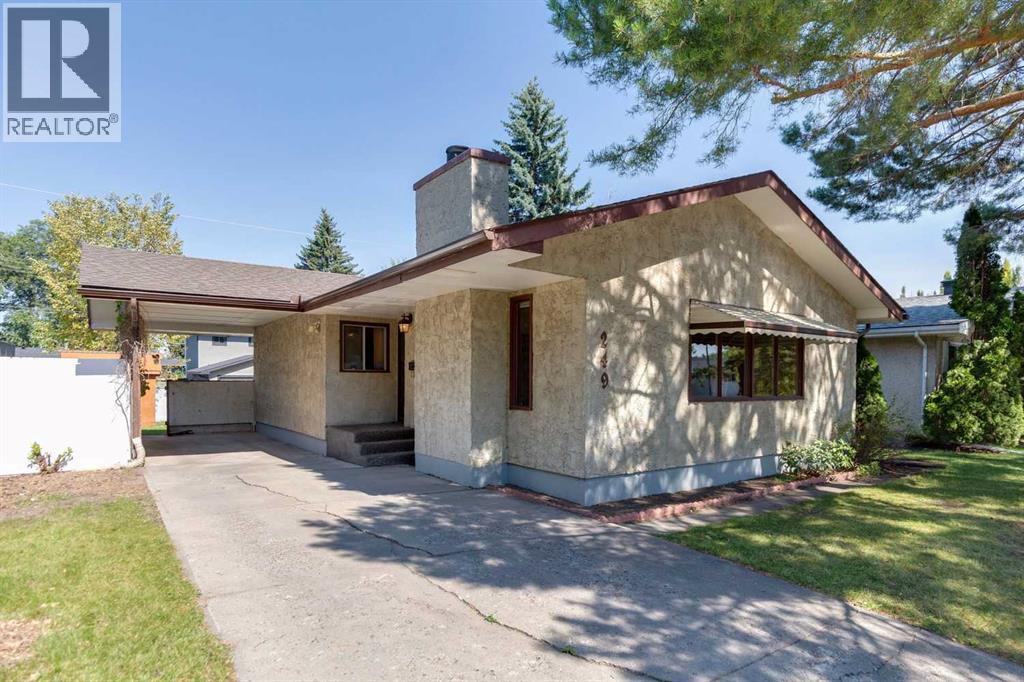 249 Wascana Crescent SE - 1