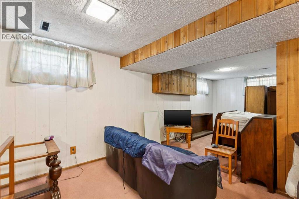 249 Wascana Crescent SE - 21
