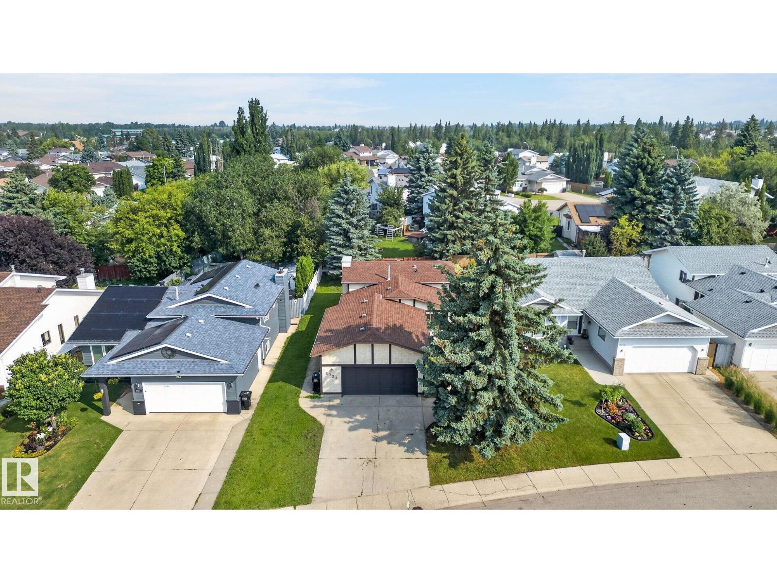 3722 34A AV NW NW, Edmonton, Alberta, T6L4Z2