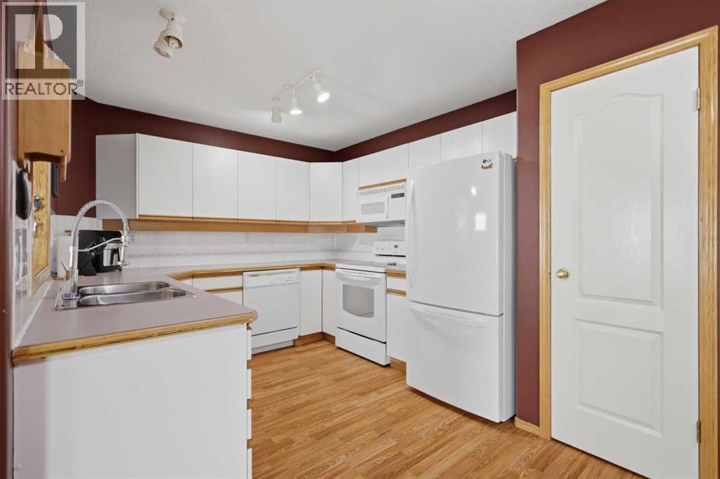 14 Wildrose Drive - 12