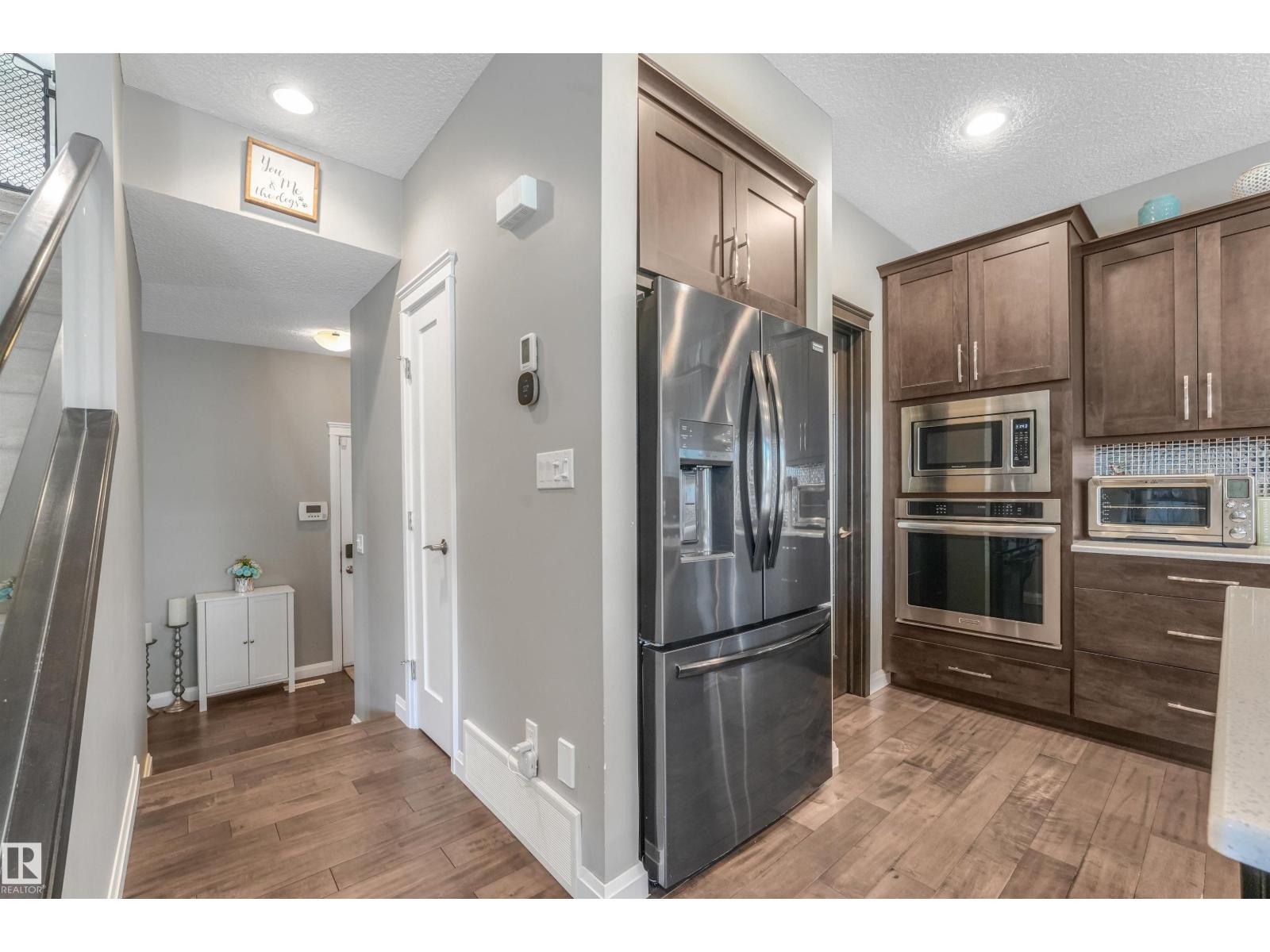 22123 95 AV NW - 17