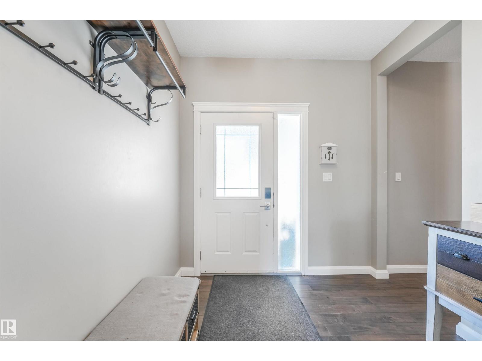 22123 95 AV NW - 2