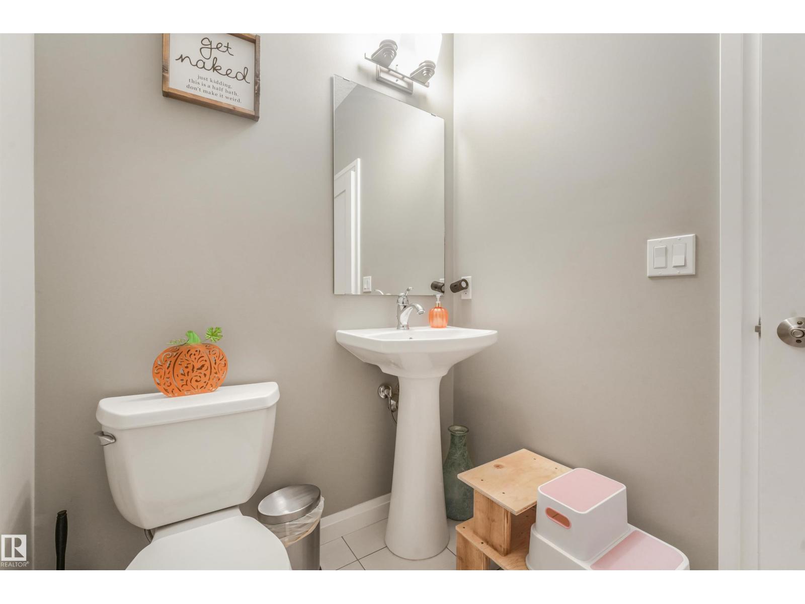22123 95 AV NW - 23