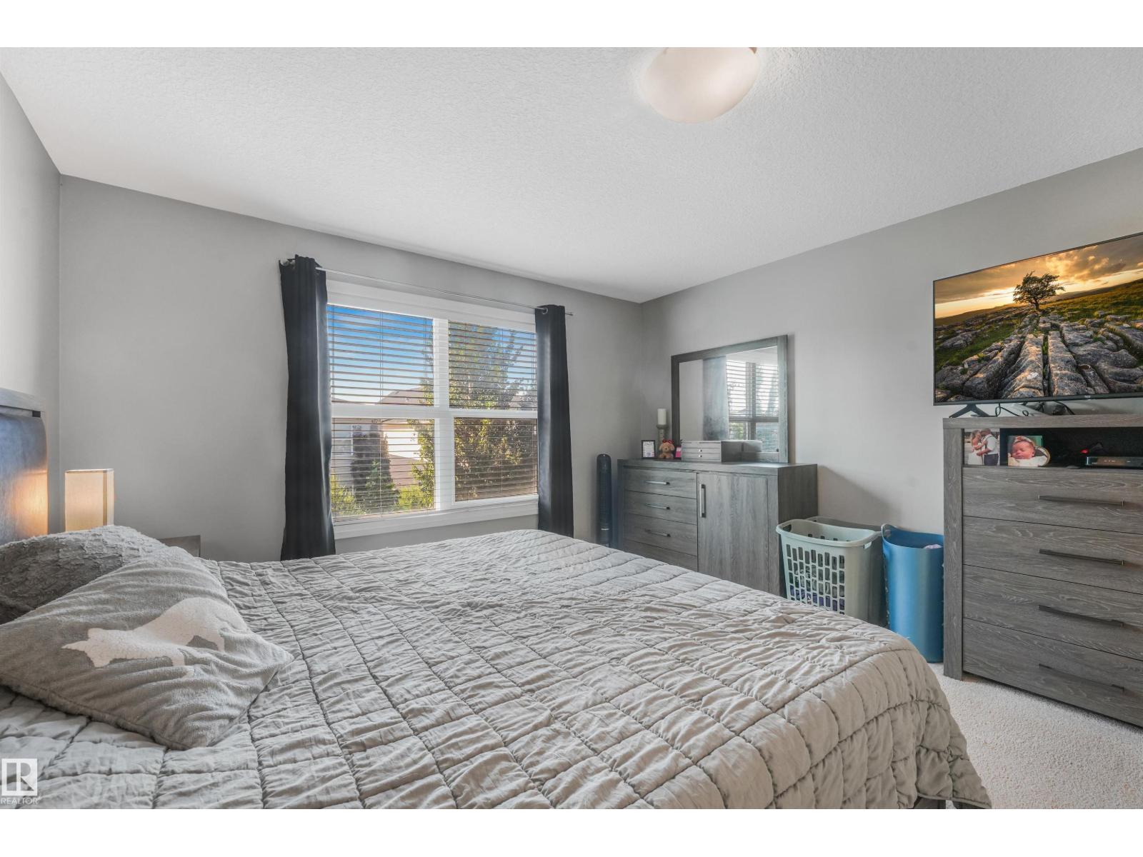 22123 95 AV NW - 44