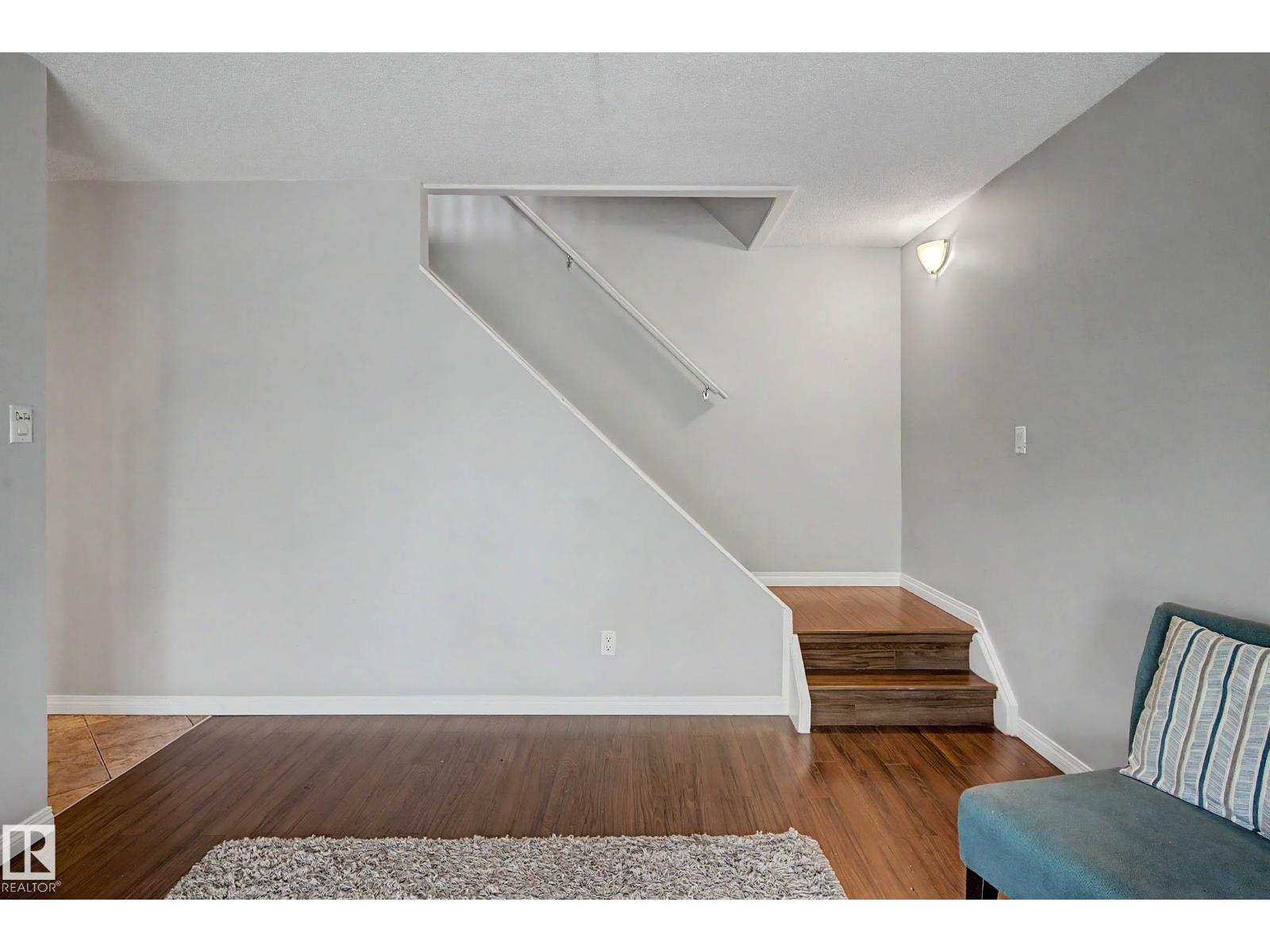 #16 11219 103A AV NW - 22