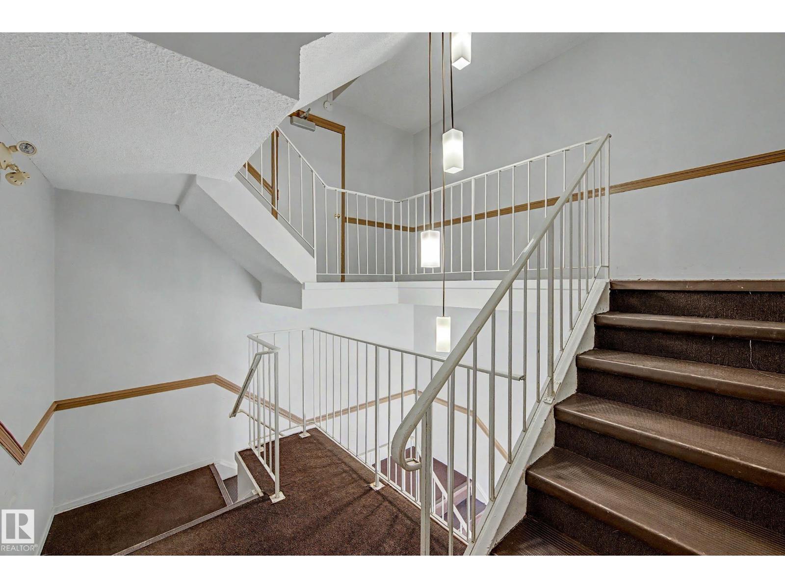 #16 11219 103A AV NW - 36