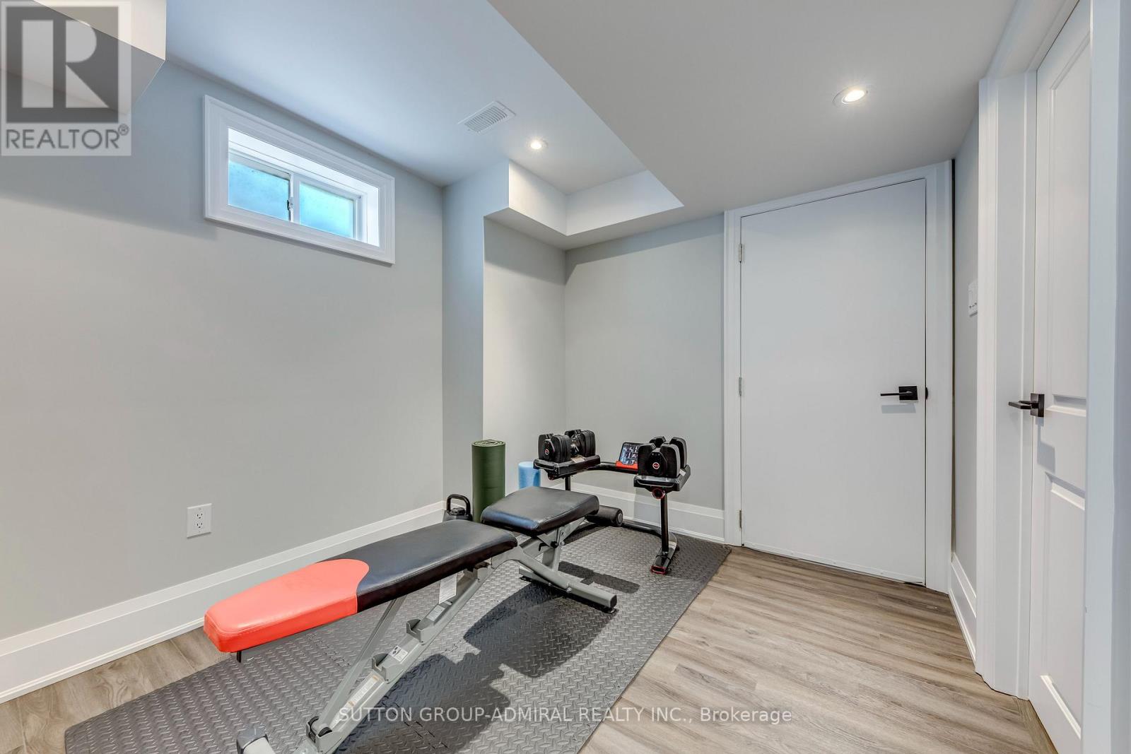 #1 2481 BADGER CRESCENT - Image 39