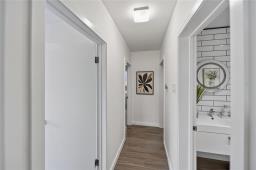 Laundry room - 18 Bluebell Avenue, Winnipeg, MB R2V2M3 Photo 12