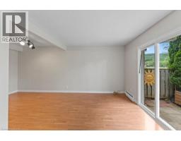 125 Livingston Avenue Unit# 34, Grimsby, ON L3M4S5 Photo 13