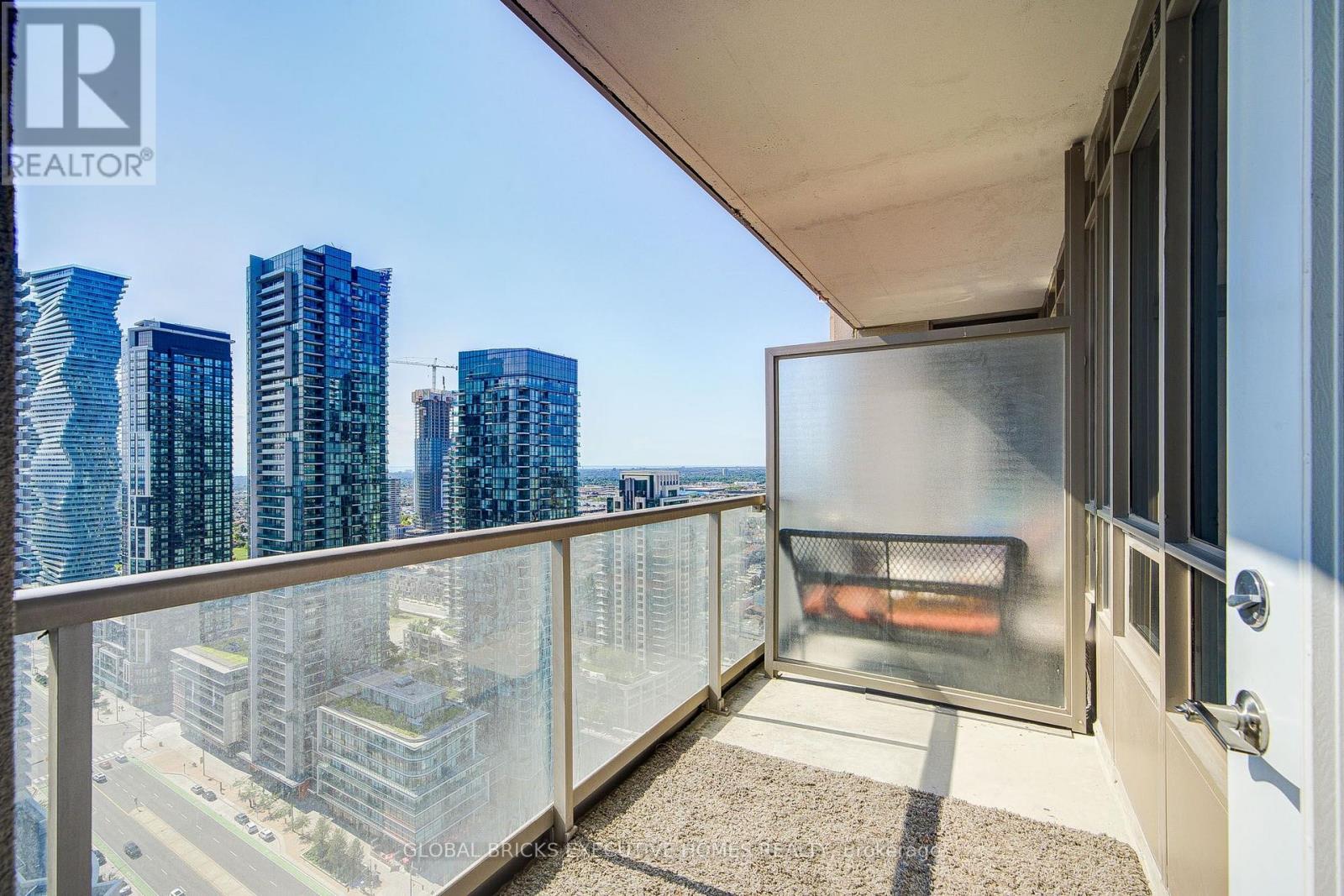 #2911 388 PRINCE OF WALES DRIVE - Image 23