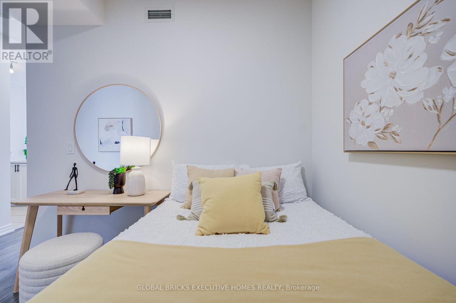 #2911 388 PRINCE OF WALES DRIVE - 6