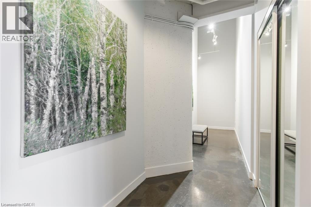 #106 66 BAY Street - 7