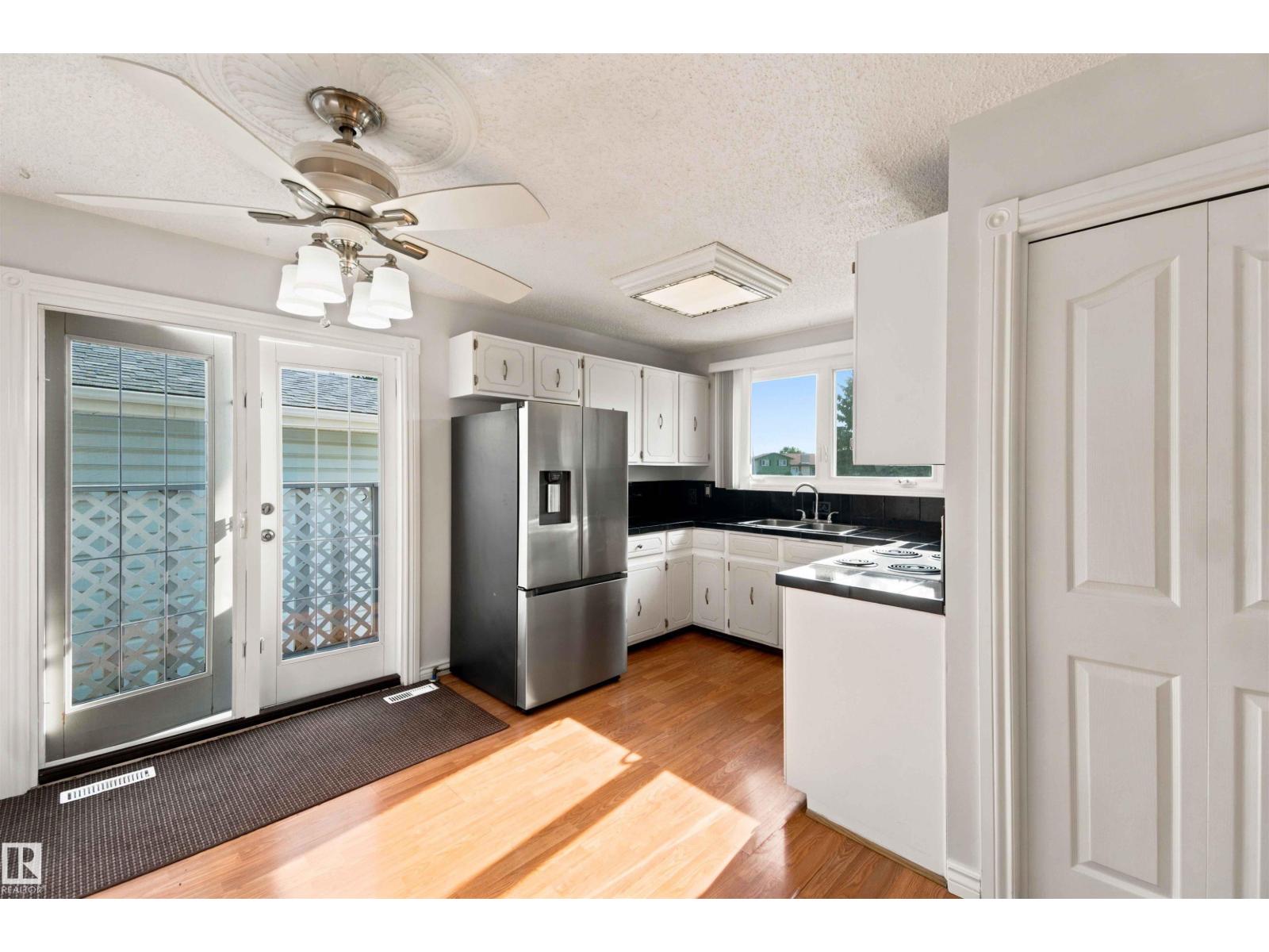 548 Sunnydale RD - Image 13