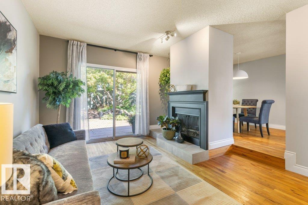 16715 98 ST NW - 3