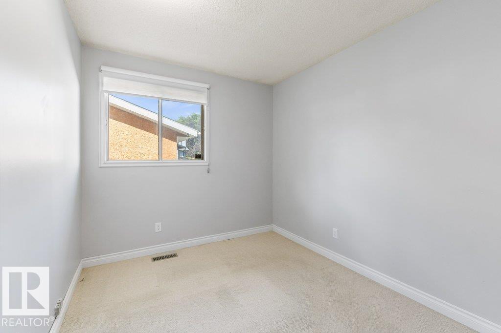16715 98 ST NW - 21