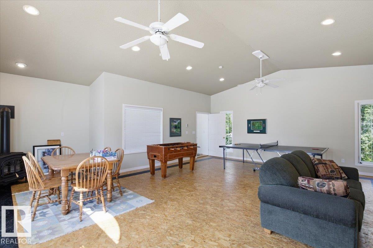 16 Lakeshore DR - Image 25