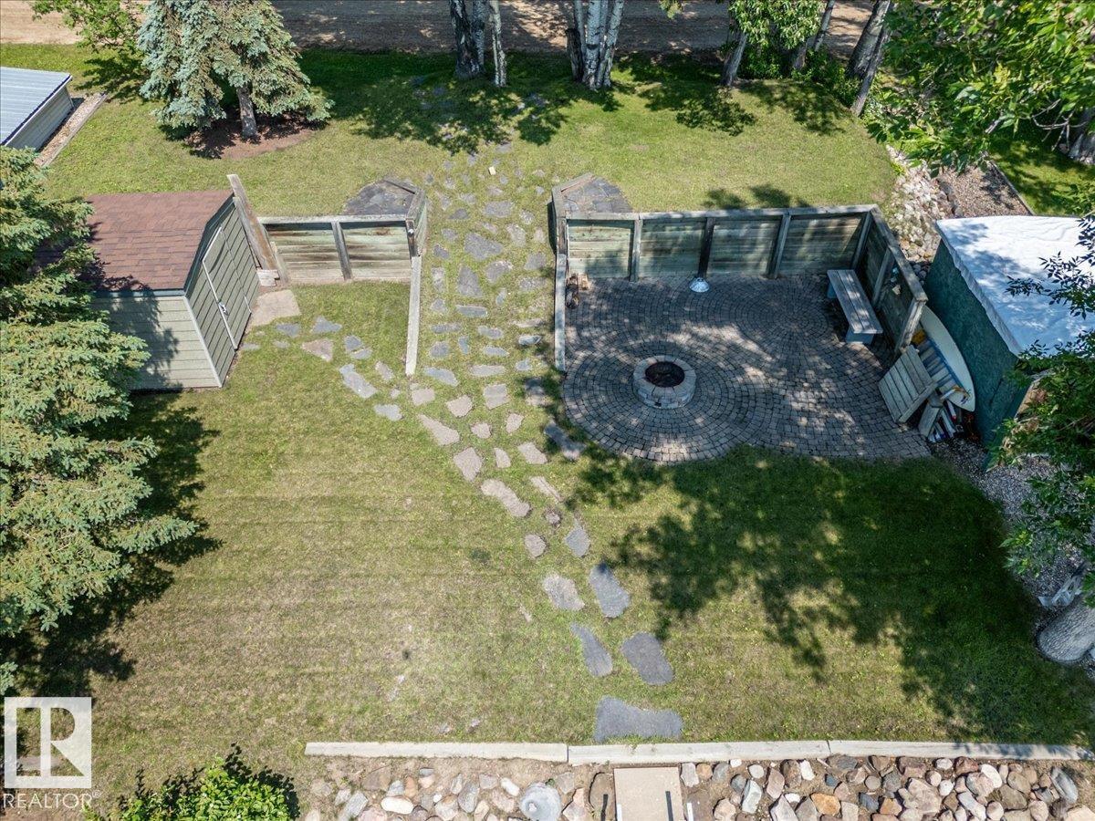 16 Lakeshore DR - 36