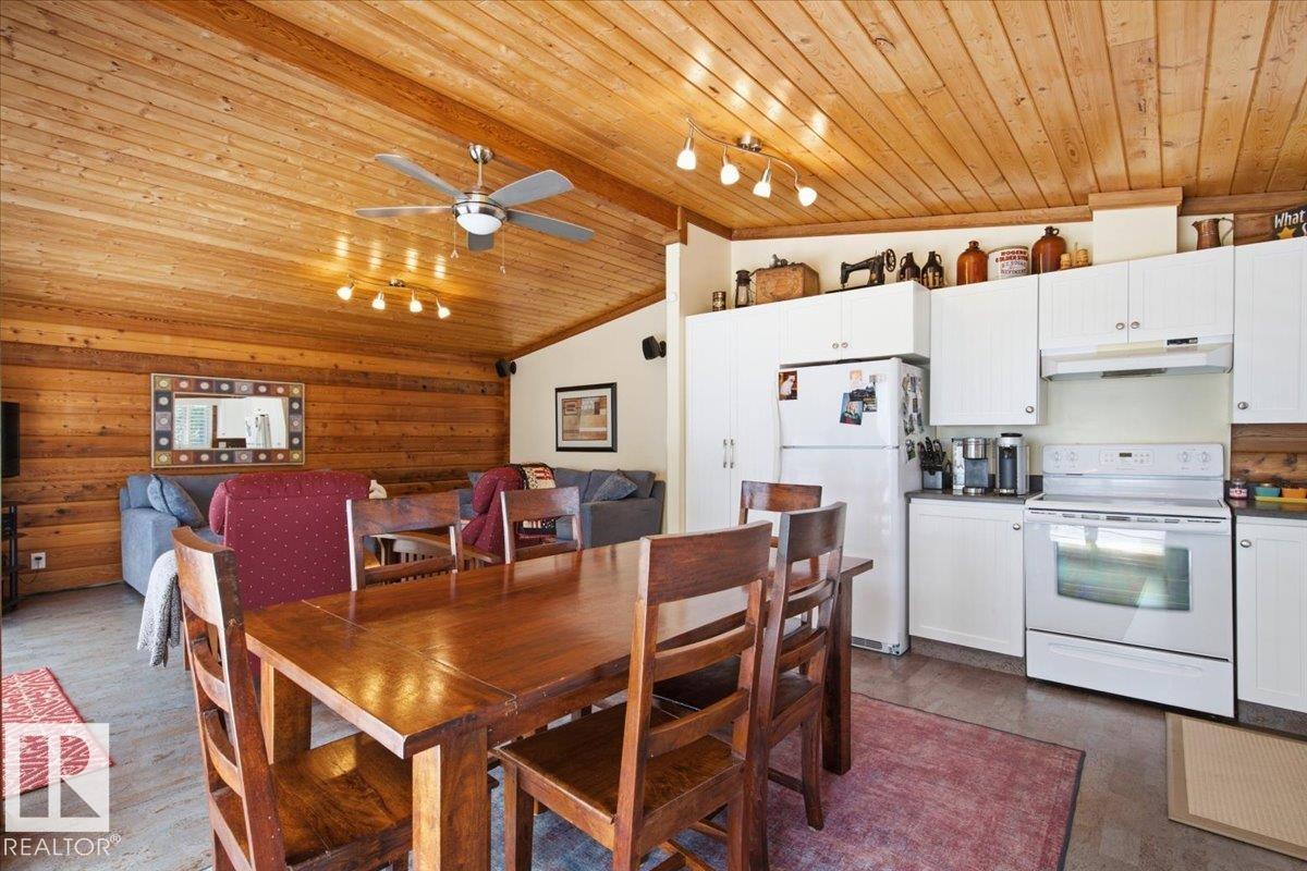 16 Lakeshore DR - Image 9