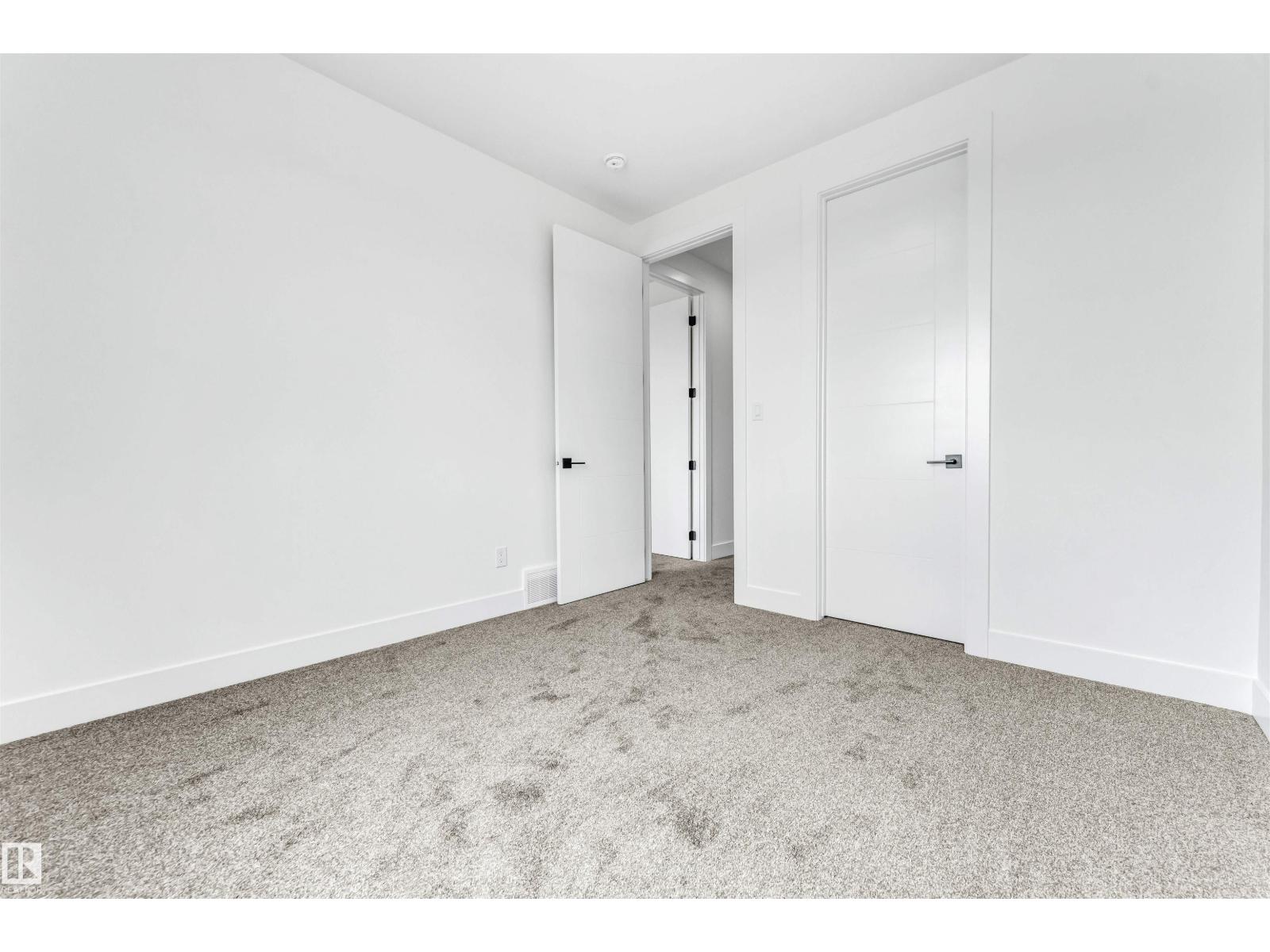 2322 63 AV - Image 35