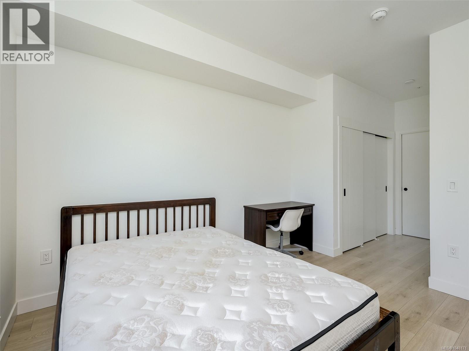 #308 1301 Hillside Ave - Image 12