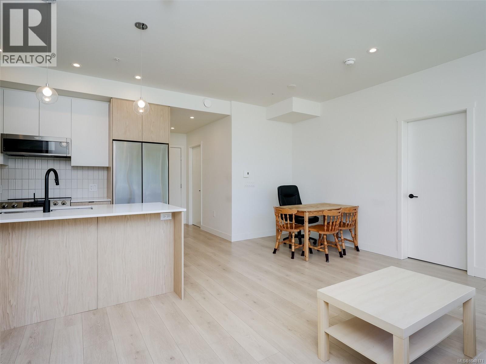 #308 1301 Hillside Ave - 2