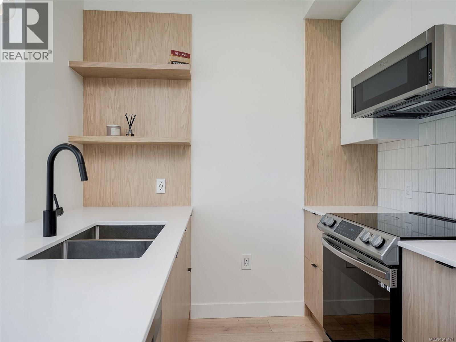 #308 1301 Hillside Ave - 7