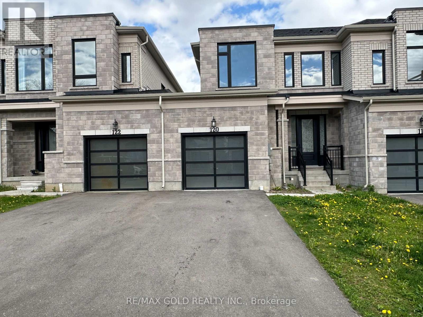 120 HUNTINGFORD TRAIL - 1