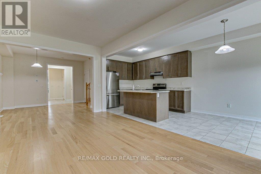 120 HUNTINGFORD TRAIL - 12