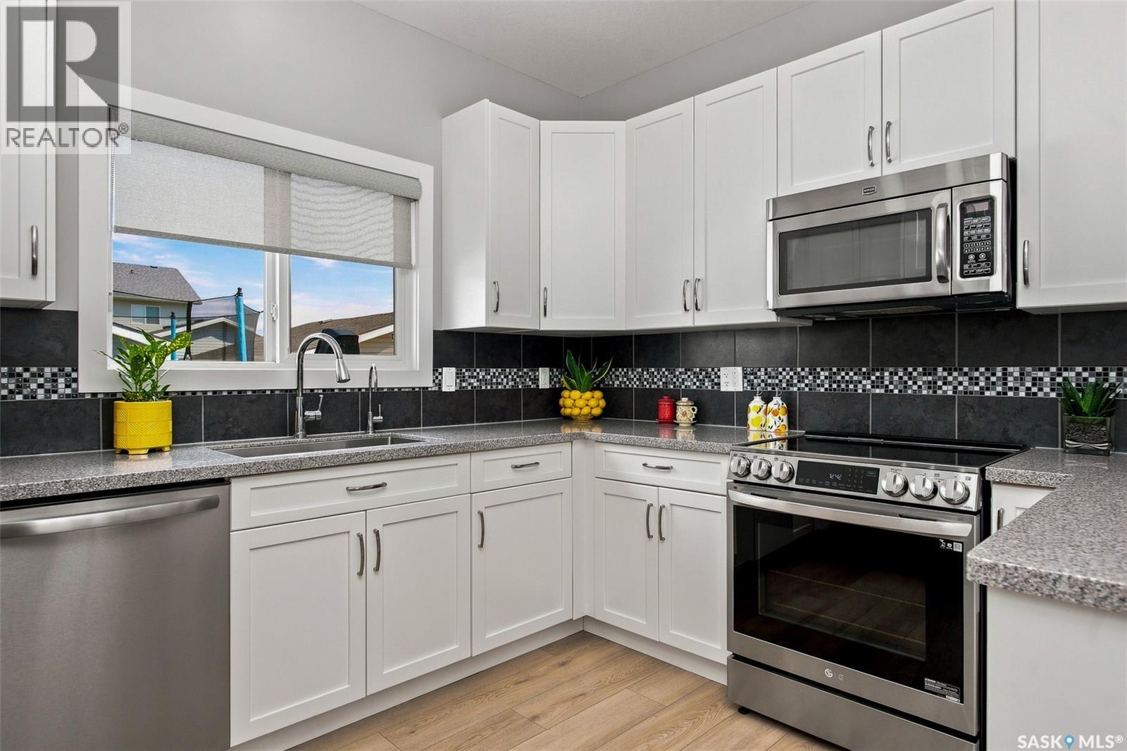 3754 Green Moss LANE - Image 13