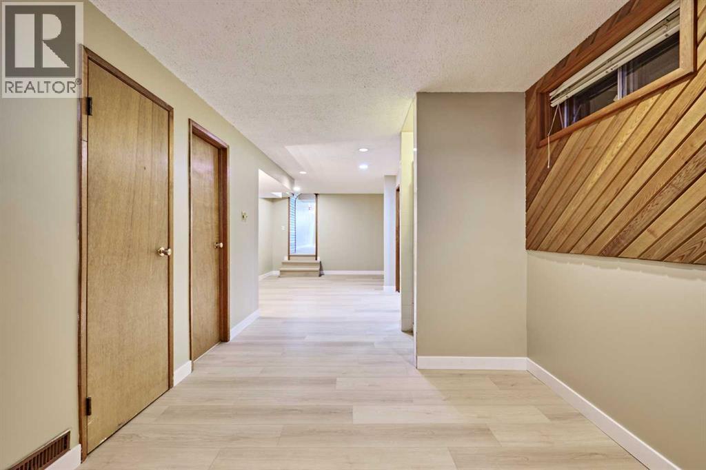 4820 49 Avenue NW - Image 38