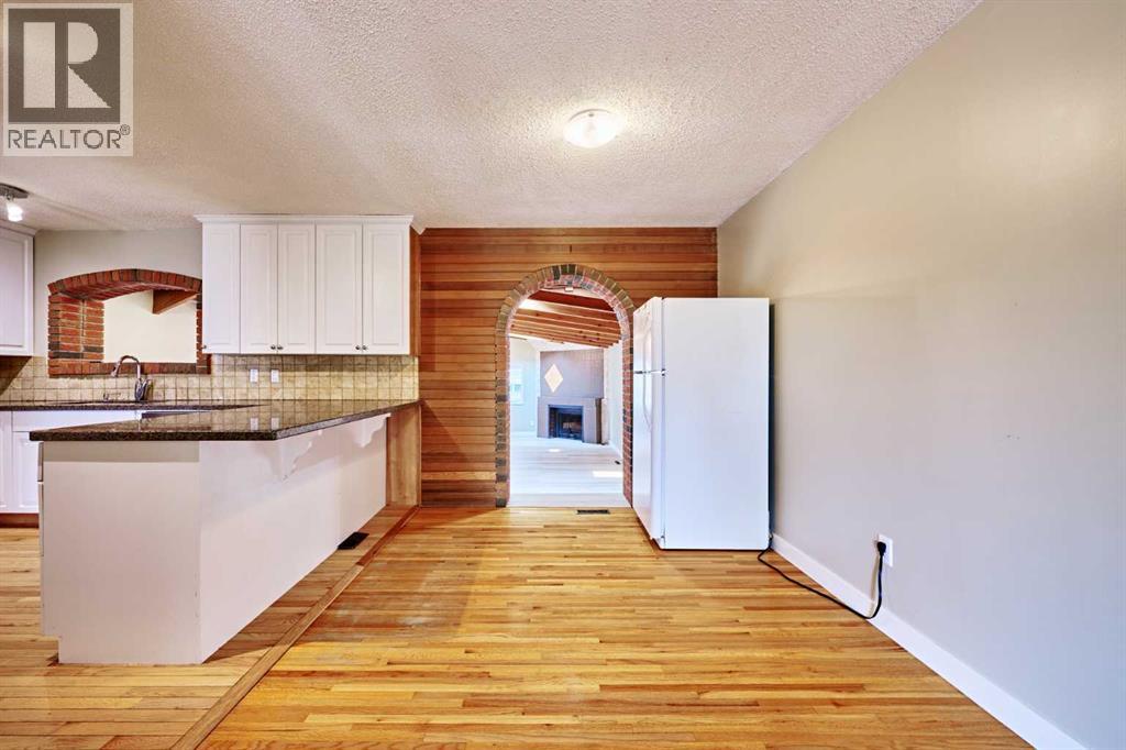4820 49 Avenue NW - Image 11