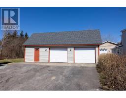 16 Reserve Street, Glace Bay, NS B1A4V8 Photo 11