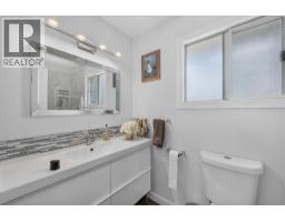 5868 Macgregor Road, Peachland, BC V0H1X4 Photo 19